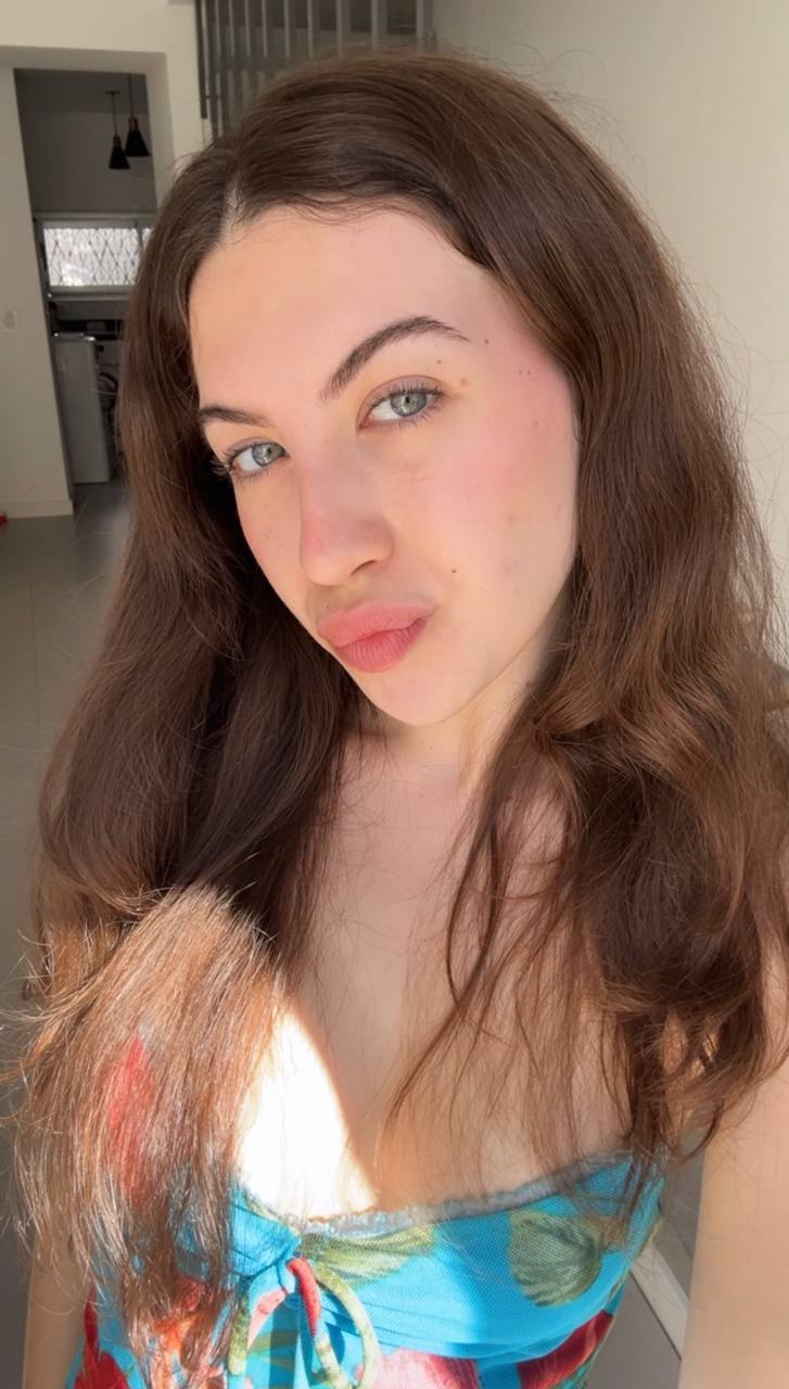 Nude girl Amber in Taipei