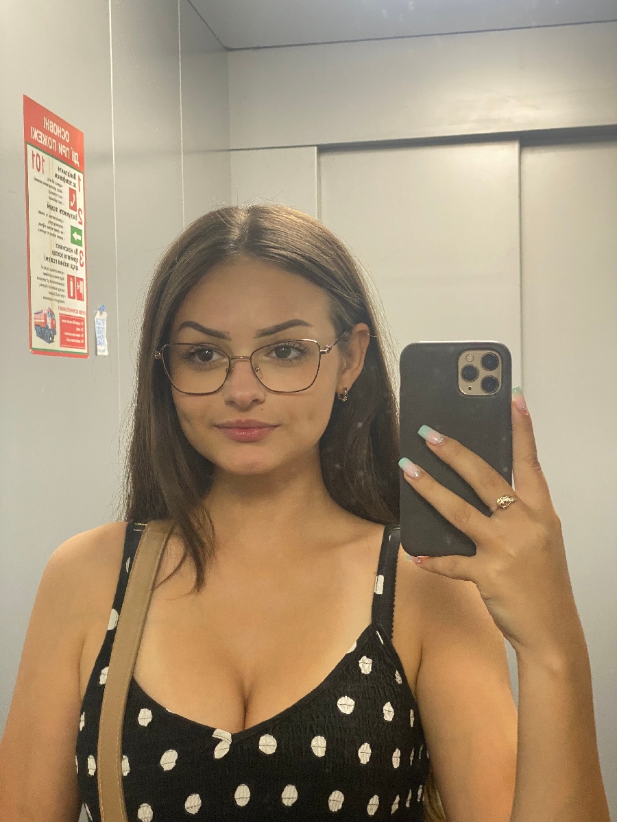 Sexy model Stacy in Taipei